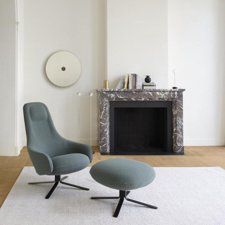 Ura зеркало, Ligne Roset