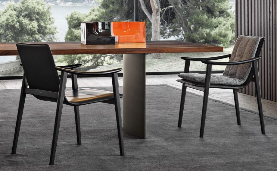 Fynn Saddle Hide стул Minotti