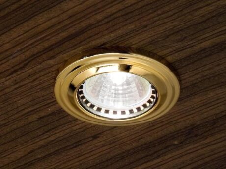 Brass & Spots Ve 865