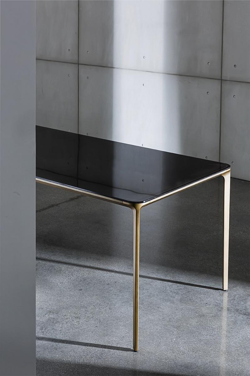 Slim Rectangular стол Sovet
