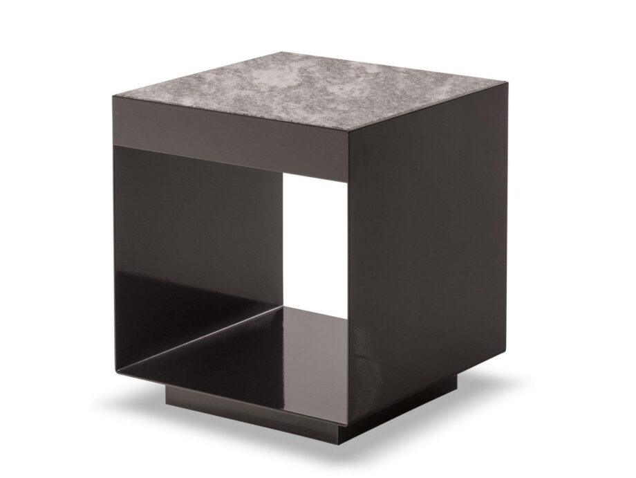 Elliott Outdoor уличный столик Minotti