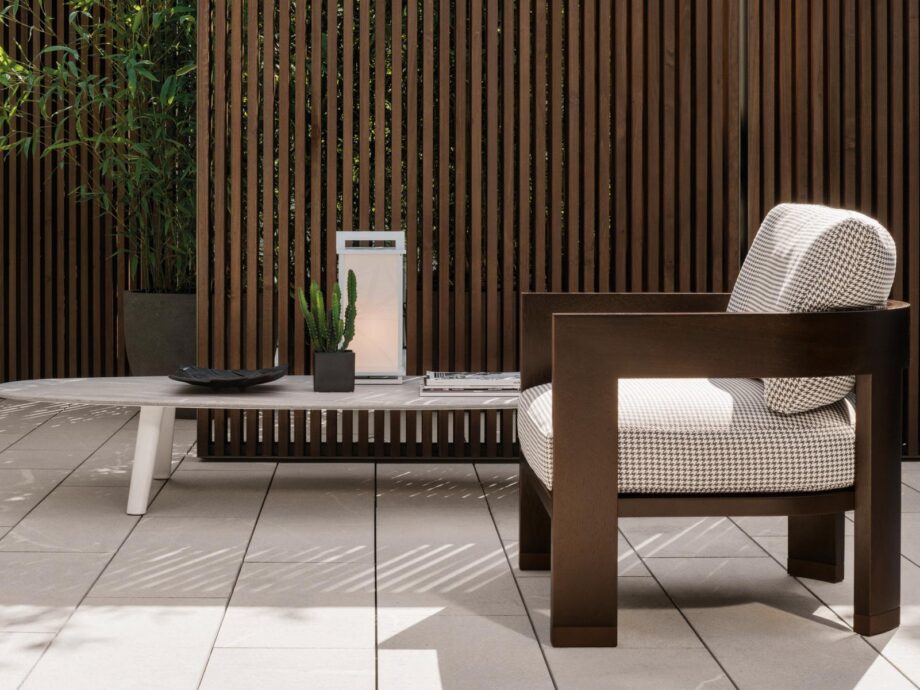 Warhol Dark Brown Outdoor уличное кресло Minotti