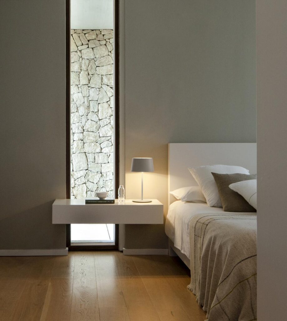 Warm настольная лампа Vibia
