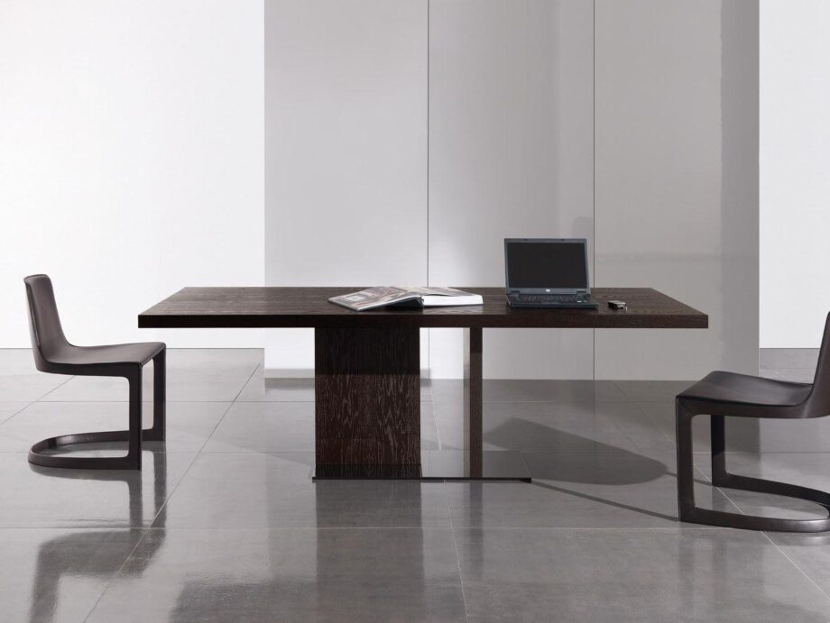 Toulouse стол Minotti
