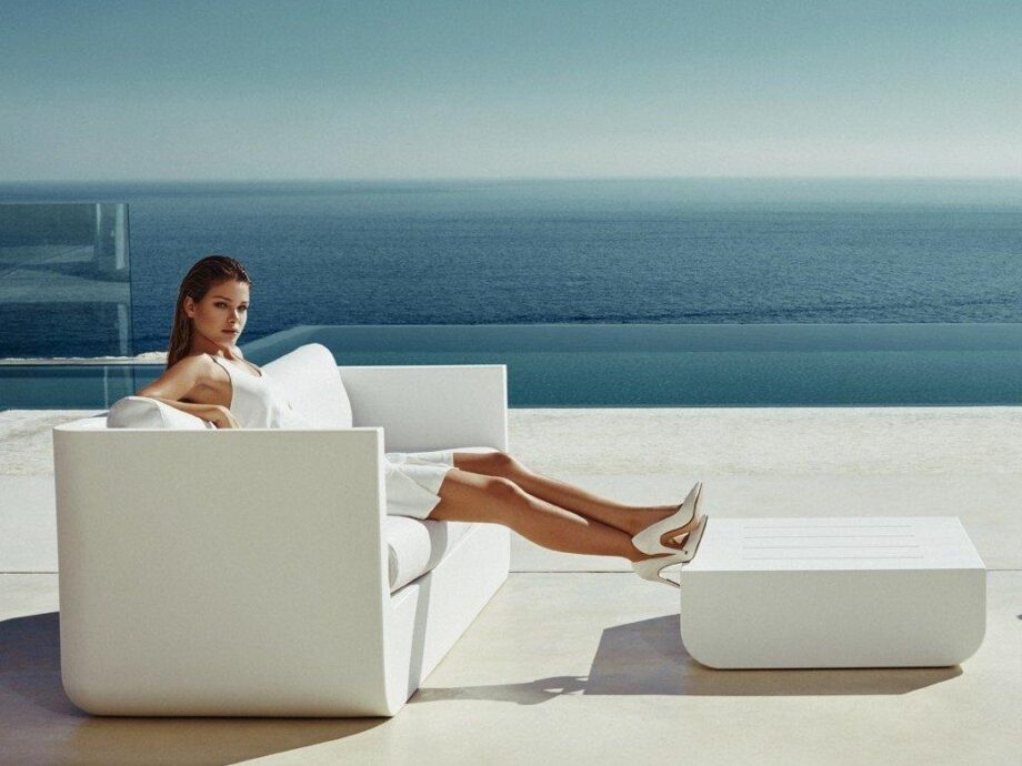 Ulm уличный столик Vondom