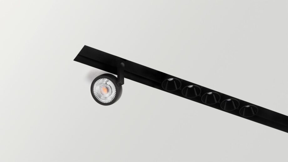 Black Foster Six S спот Arkoslight
