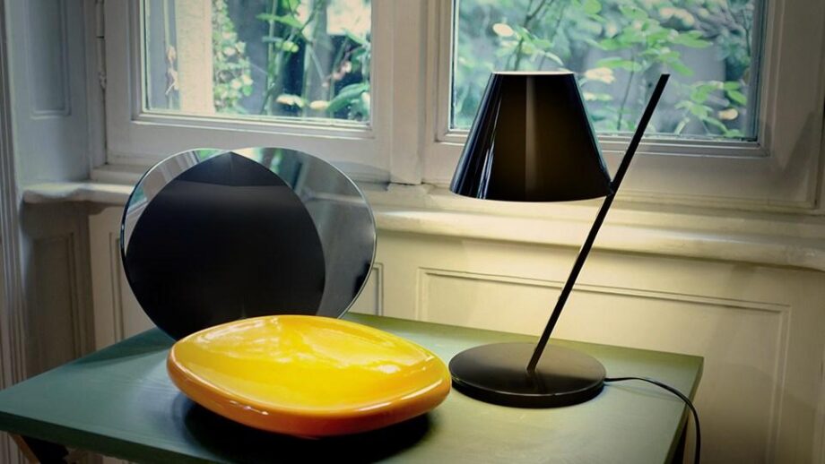 La Petite настольная лампа Artemide