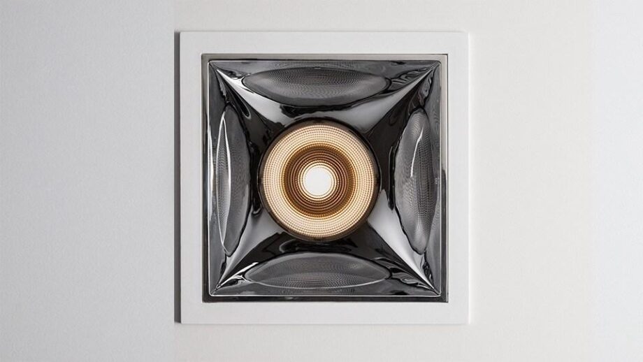 Everything спот Artemide