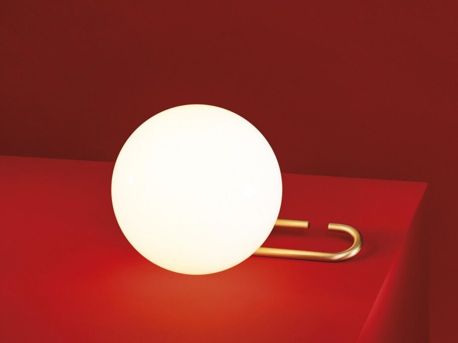 Nh настольная лампа Artemide