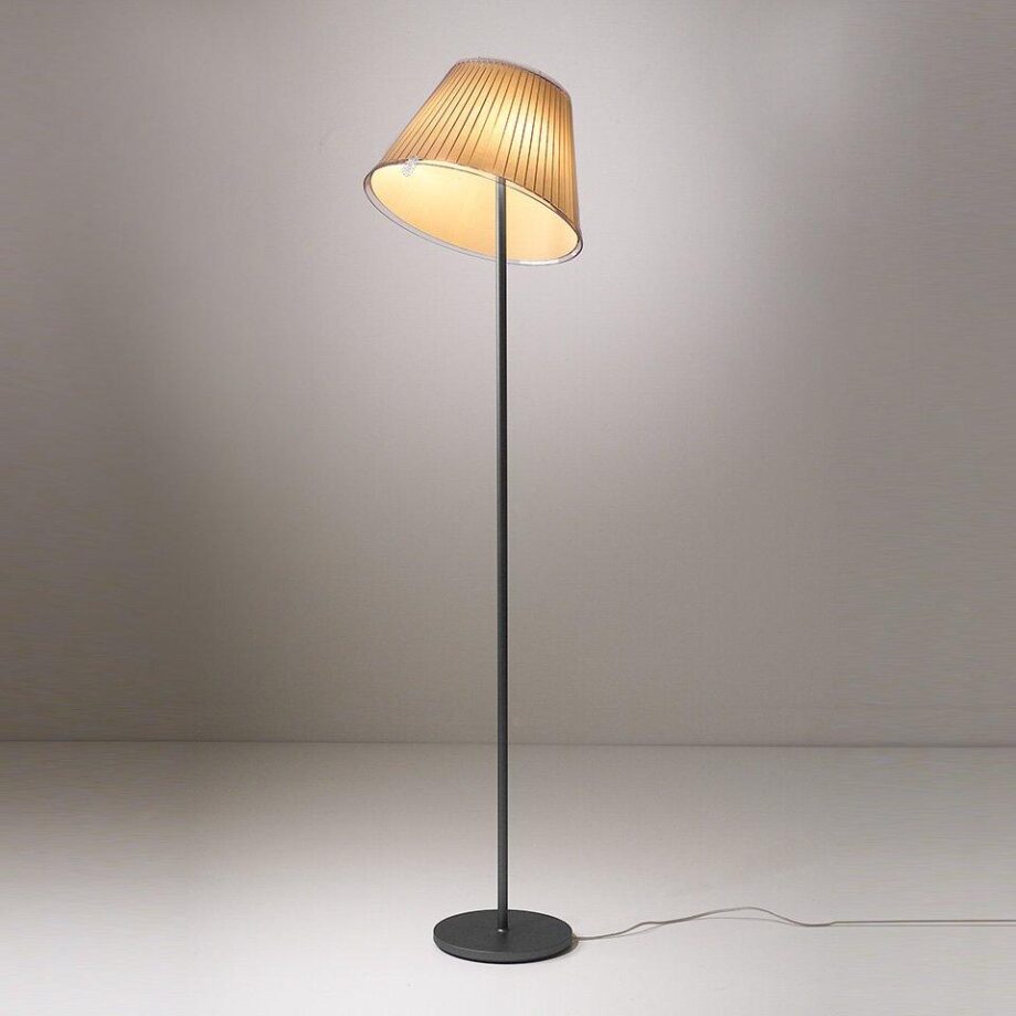 Choose торшер Artemide