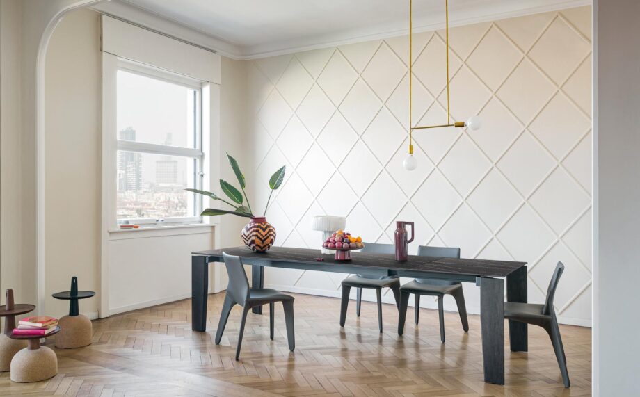 Truly стол Bonaldo