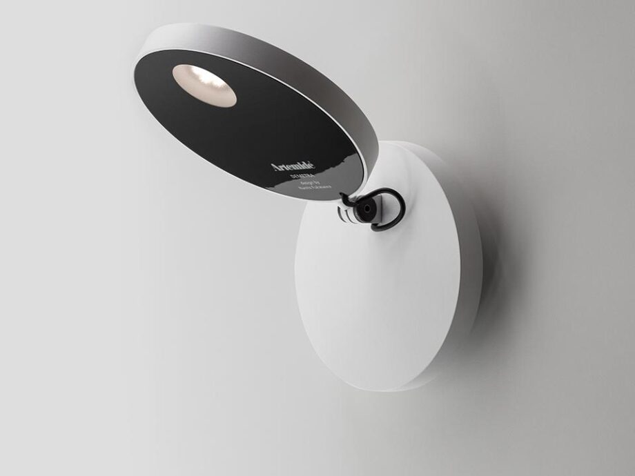 Demetra спот Artemide