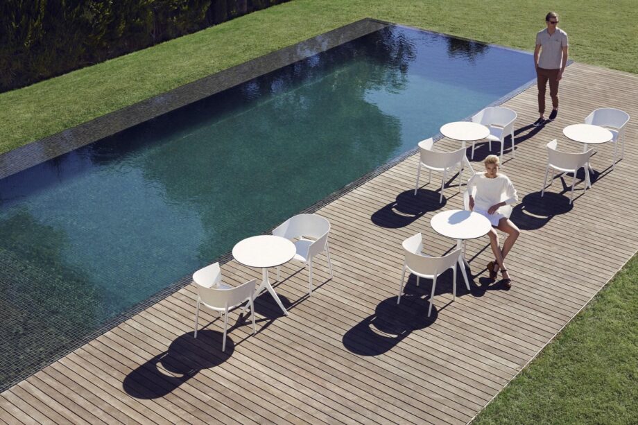 Mari Sol уличный стол Vondom