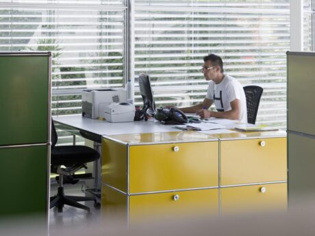 Haller Table For Shared Workstations