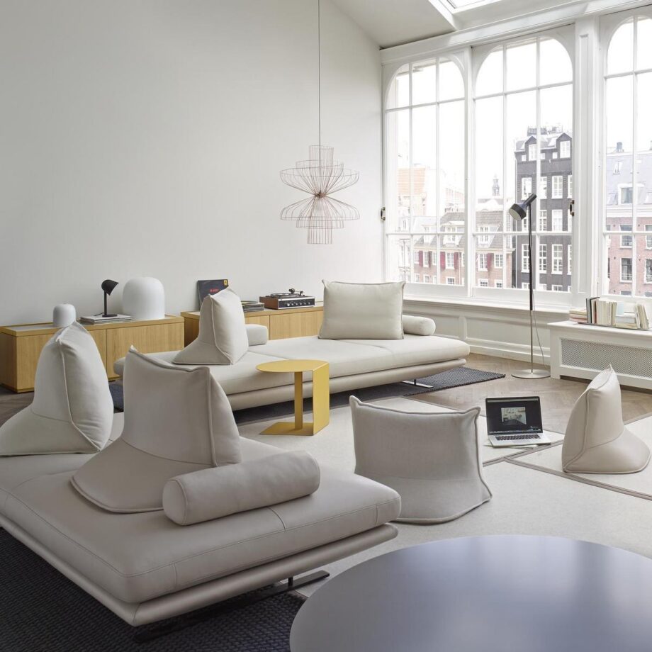 Oda журнальный стол Ligne Roset