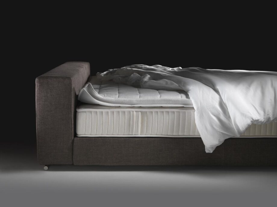 Groundpiece Slim кровать Flexform