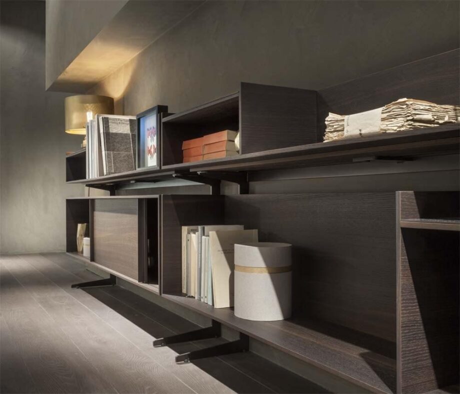 Court Yard книжный шкаф Lema