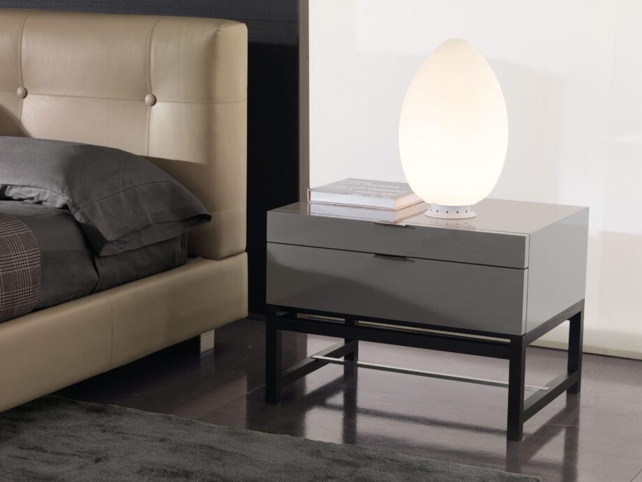 Harvey прикроватная тумбочка Minotti