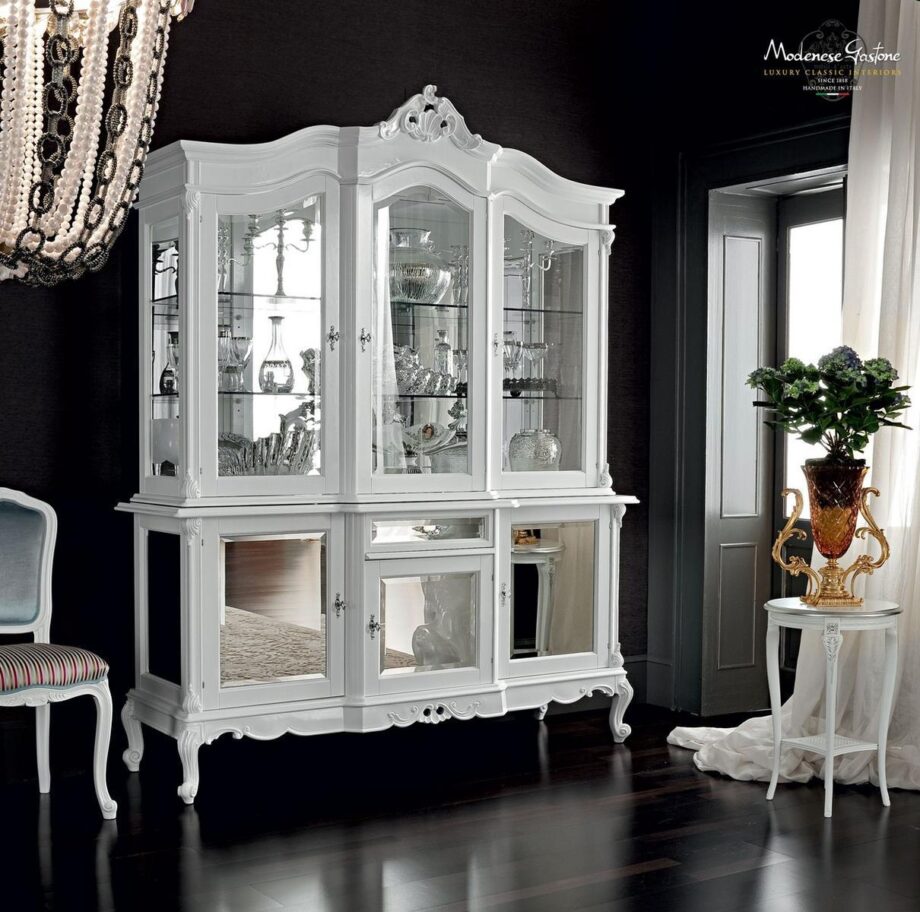 12102 витрина Modenese Gastone