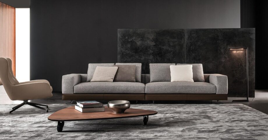 White диван Minotti