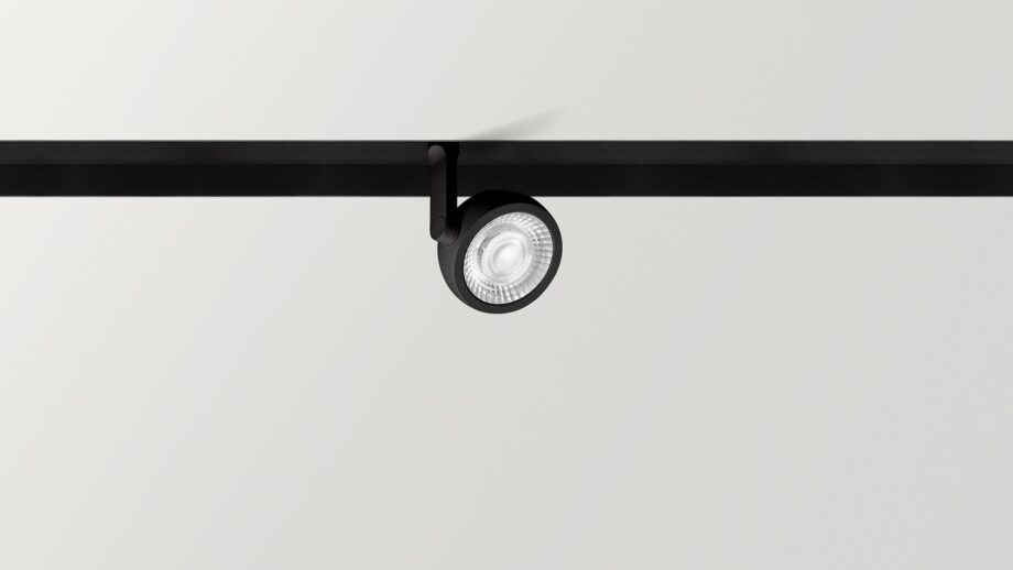 Black Foster Six S спот Arkoslight