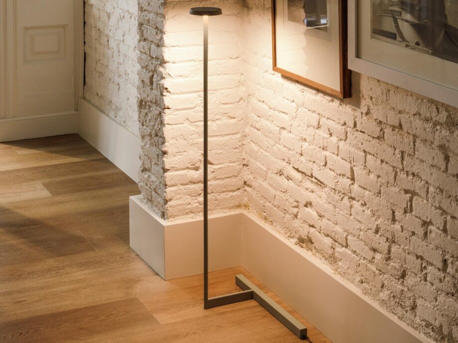 Flat 5955 торшер Vibia