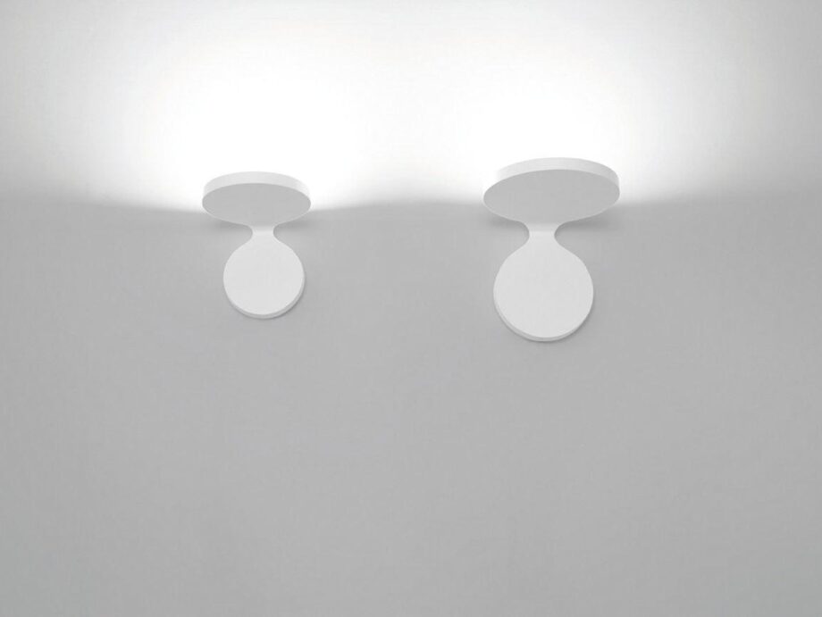 Rea настенный светильник Artemide