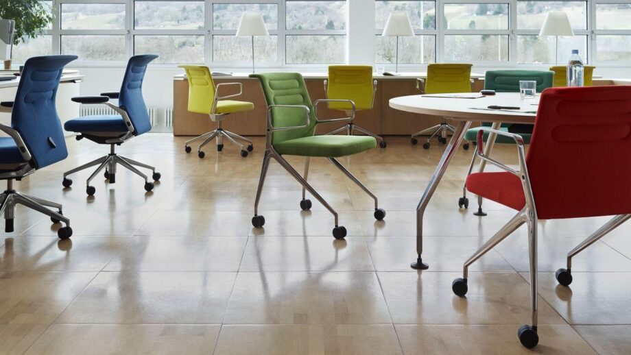 Ac 5 Swift стул Vitra