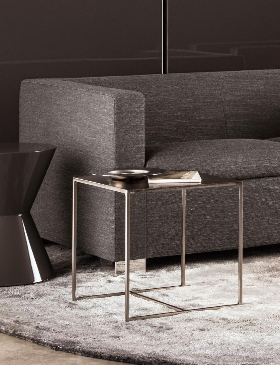 Duchamp журнальный стол Minotti