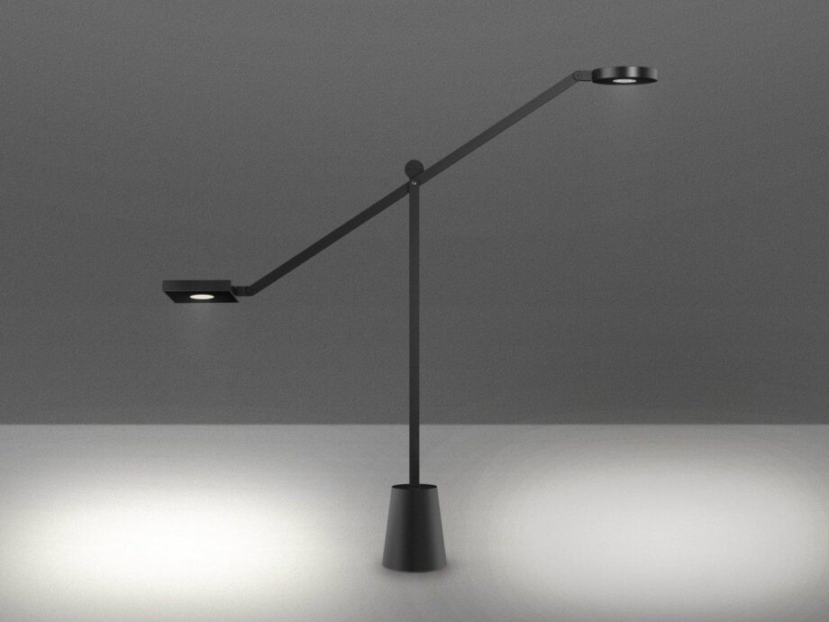Equilibrist настольная лампа Artemide