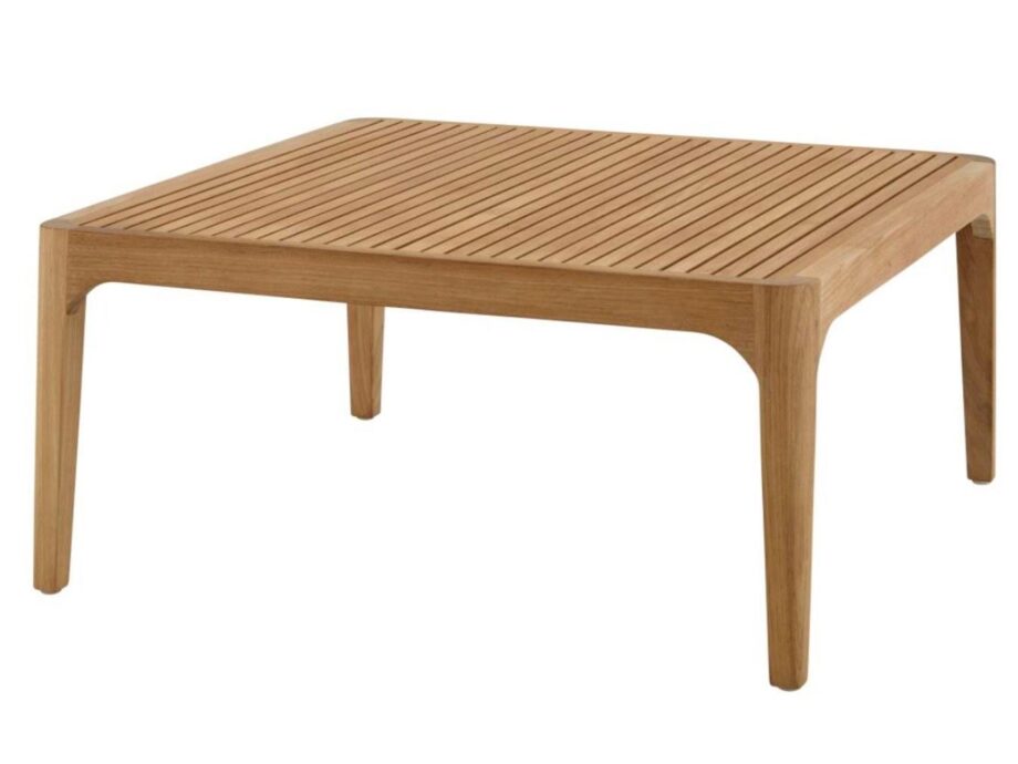 Elizabeth уличный столик Ligne Roset