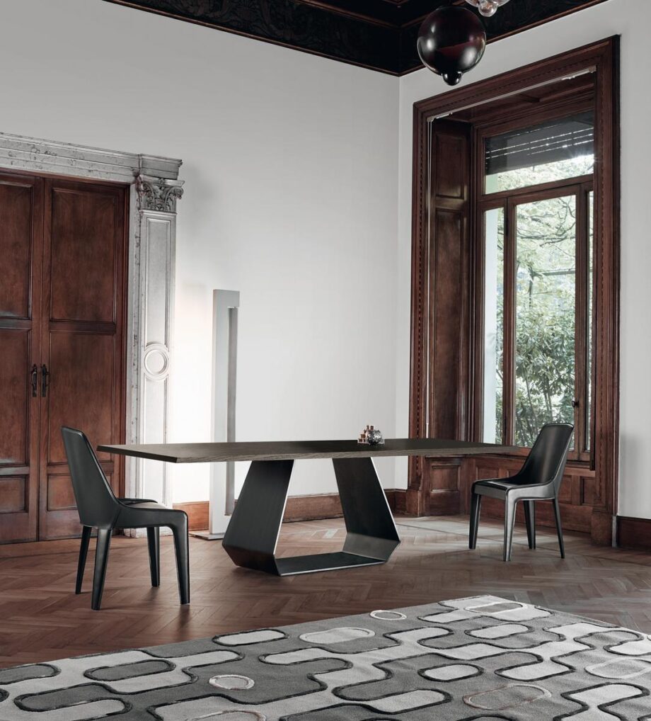 Amond стол Bonaldo