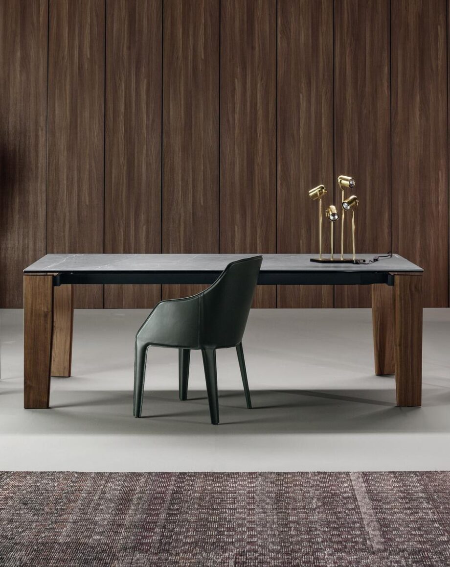 Truly стол Bonaldo