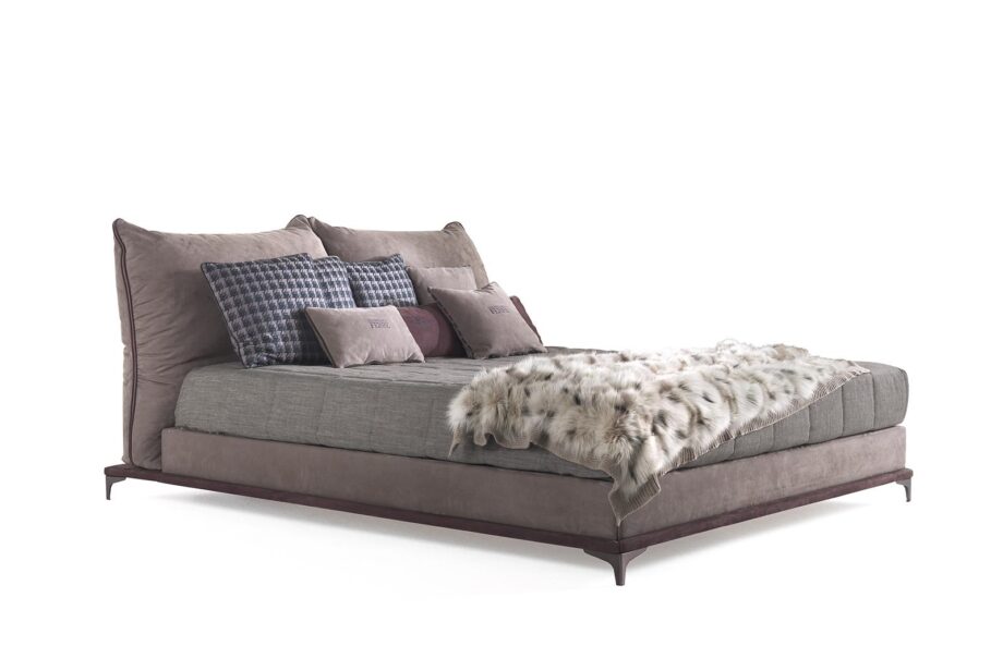 Clapton кровать Gianfranco Ferre Home