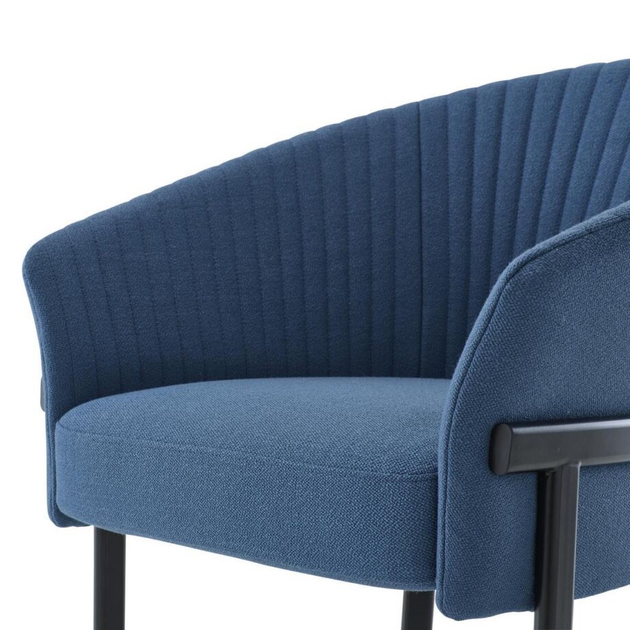 Valmy небольшое кресло Ligne Roset