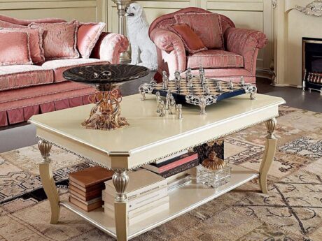 13652