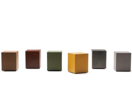 Solid Saddle-hide