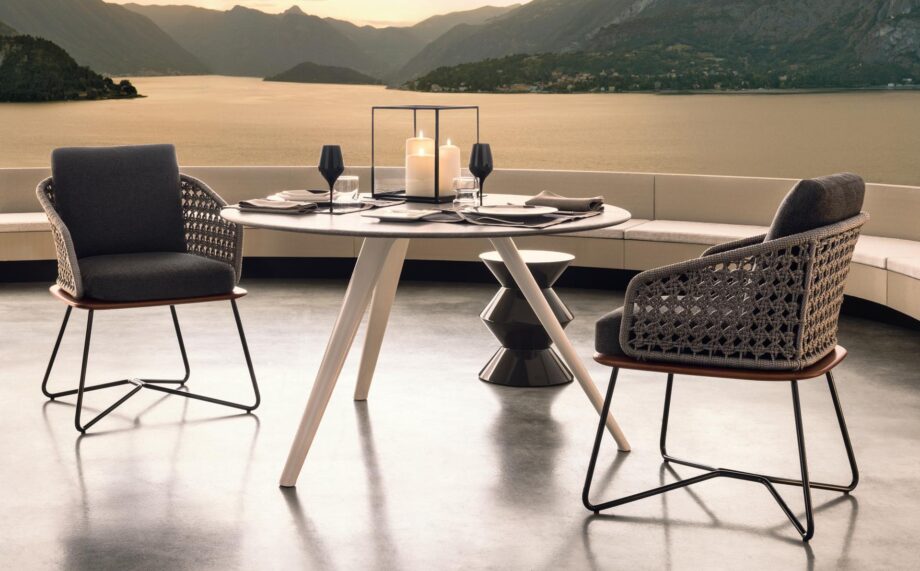 Rivera Little уличный стул Minotti