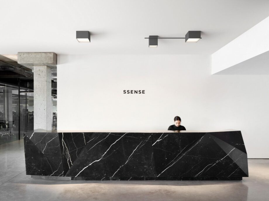 Structural потолочный светильник Vibia