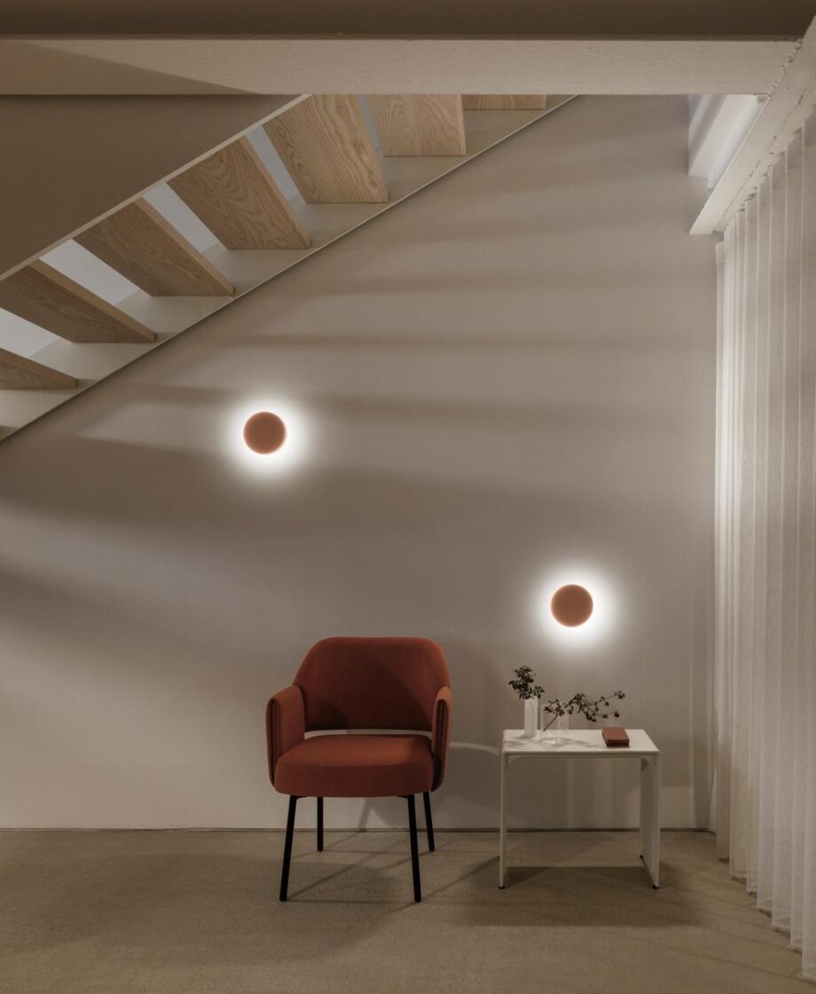 Dots 4675 настенный светильник Vibia
