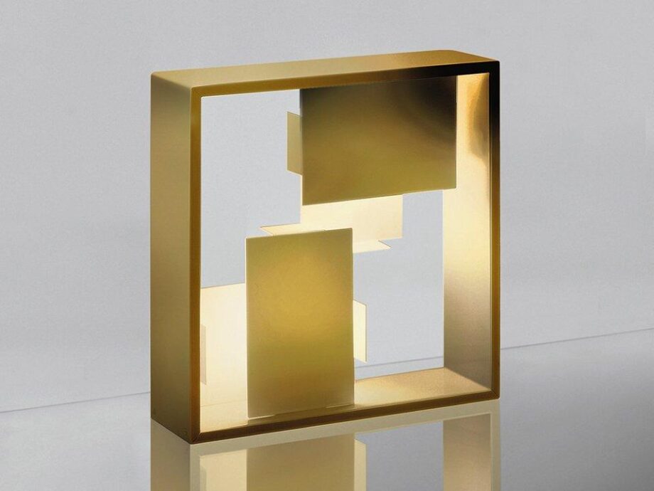 Fato настольная лампа Artemide