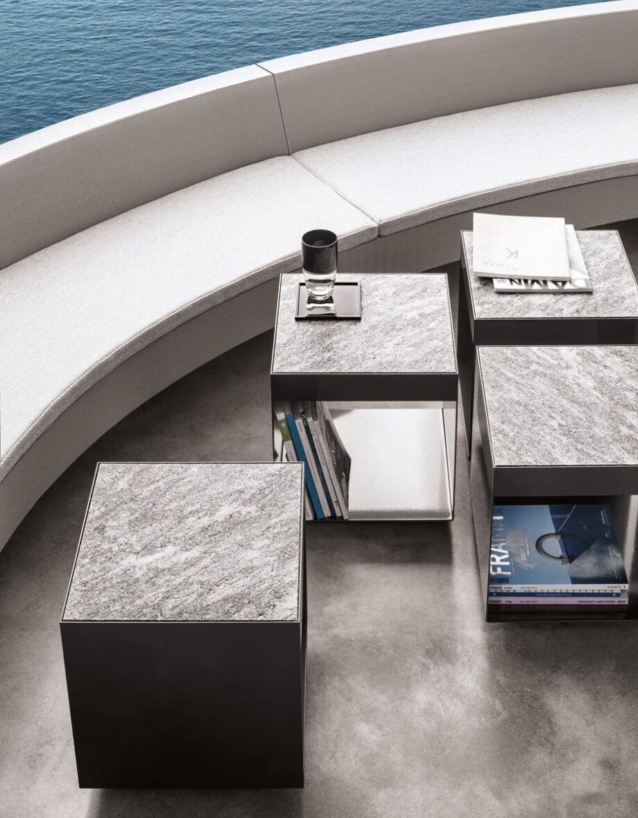Elliott Outdoor уличный столик Minotti