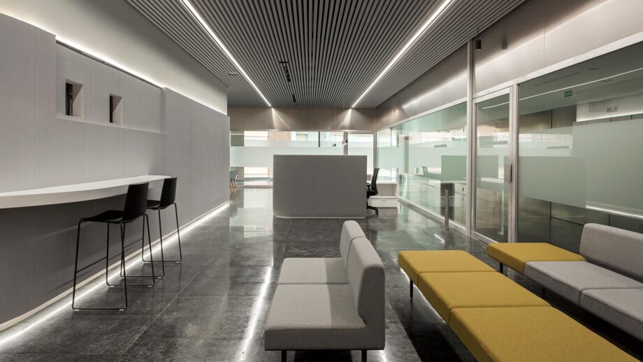 Fifty Ho Recessed Custom световой профиль Arkoslight