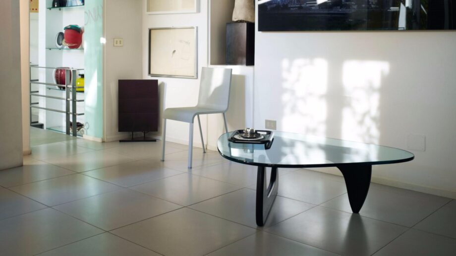Noguchi журнальный стол Vitra