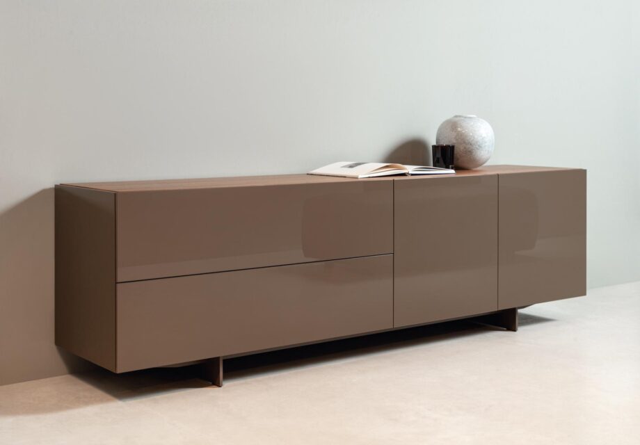 9200 Stretto комод Rolf Benz