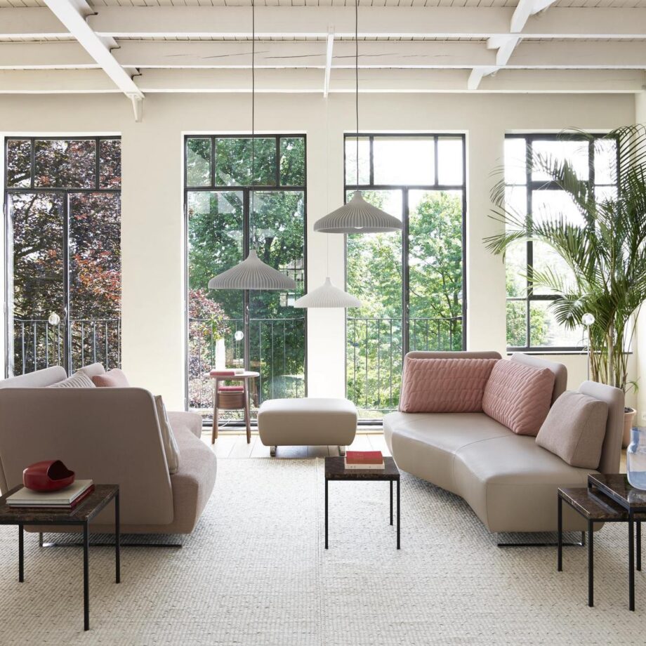 Amadora журнальный стол Ligne Roset