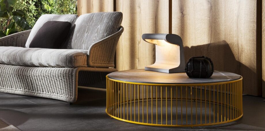 Caulfield Outdoor уличный столик Minotti