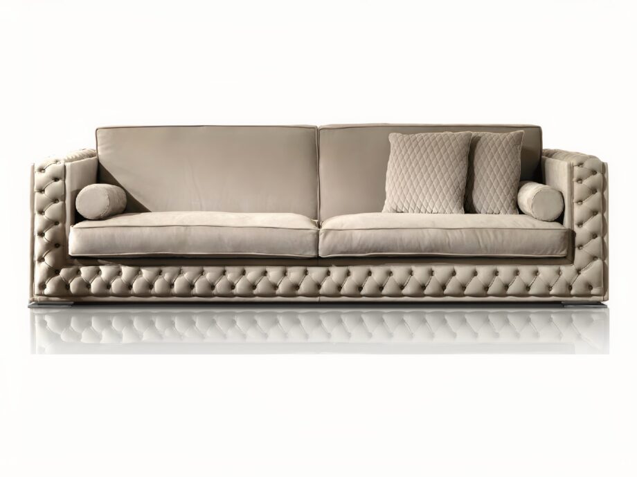 Velvet диван | DV home. Роскошный диван в стиле ар-деко с каретной стяжкой, каркасом из массива дерева, подушками из гусиного пуха и хромированными ножками.
