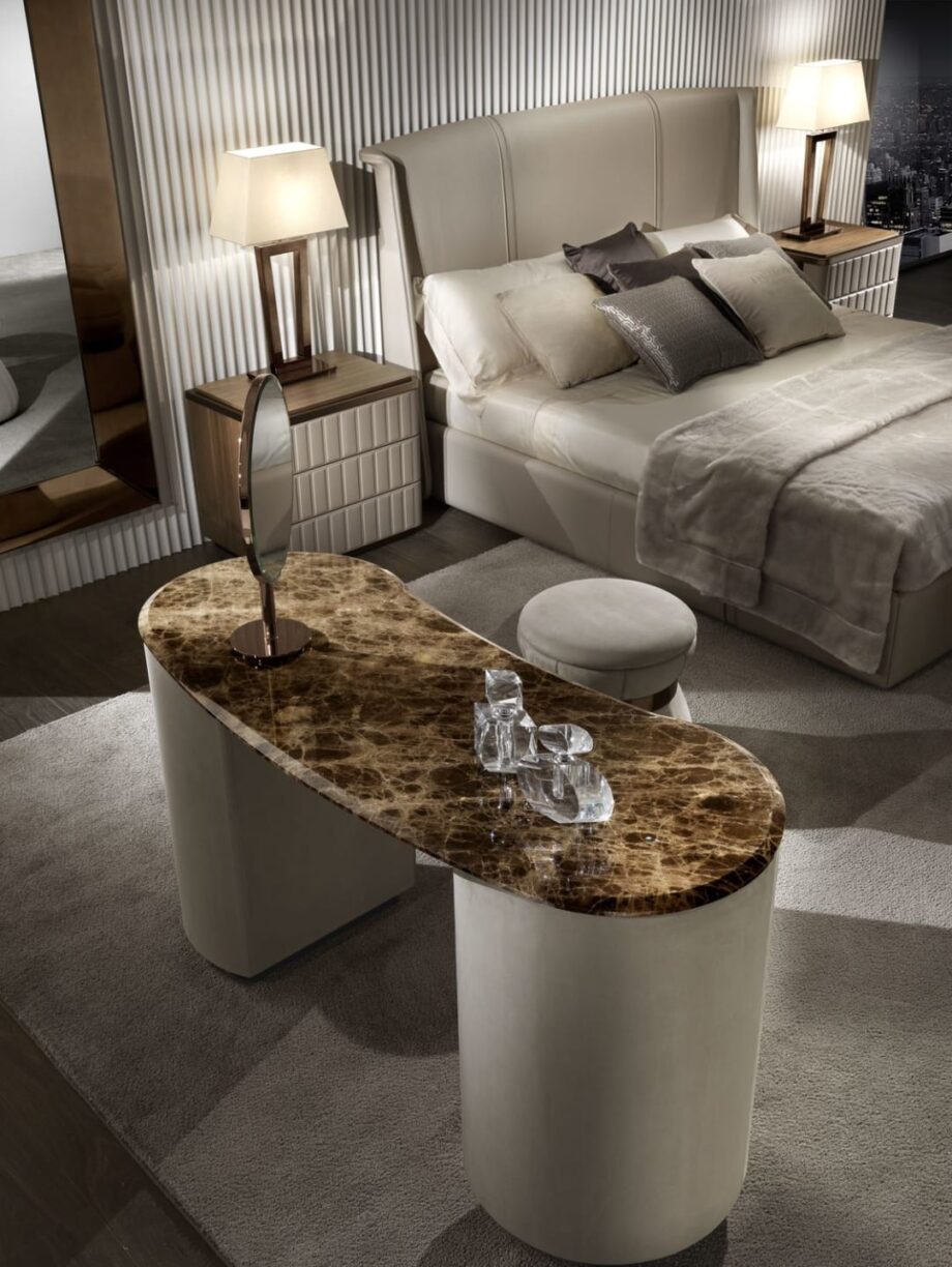 Envy Beauty зеркало | DV home. Зеркало ручной работы в стиле ар-деко с фацетом и роскошной рамой из нержавеющей стали в различных металлических отделках.