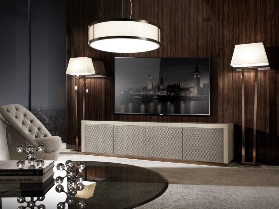 Ritz торшер | DV home. Изысканный торшер в стиле ар-деко с изящным металлическим каркасом и элегантным тканевым абажуром, идеален для роскошных интерьеров.